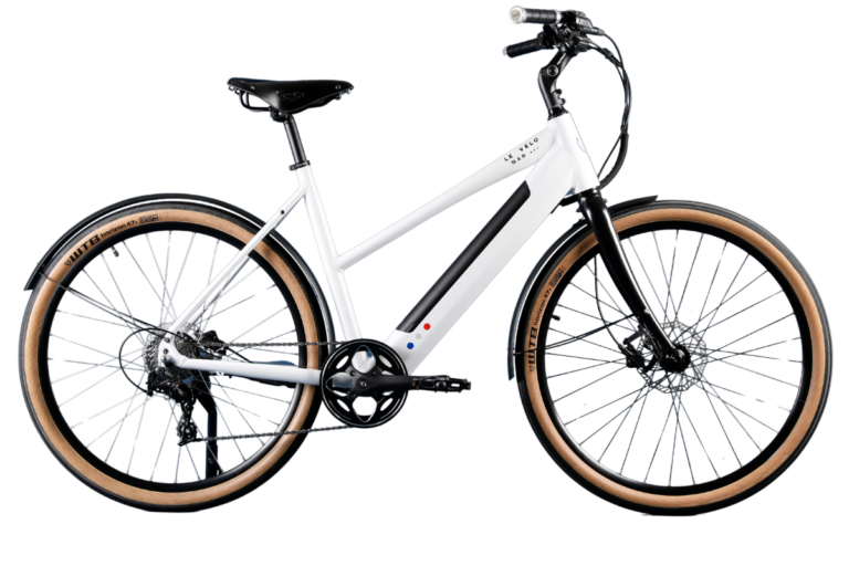 Vélo urbain moderne blanc et noir.